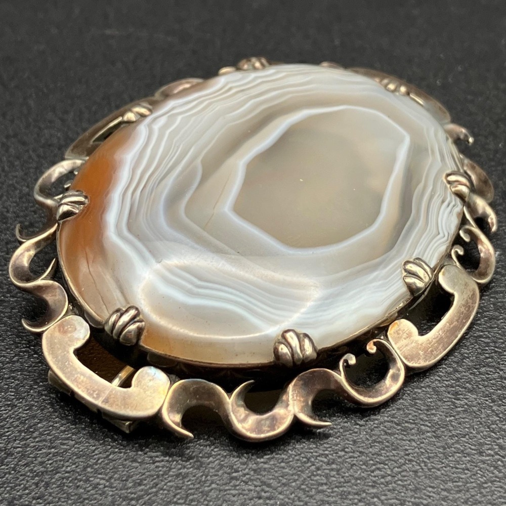 Large Victorian Sterling Banded Agate Brooch c1860s w Safety Chain